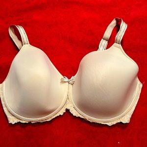 Chantelle Basic Invisible Smooth Support T-Shirt Bra